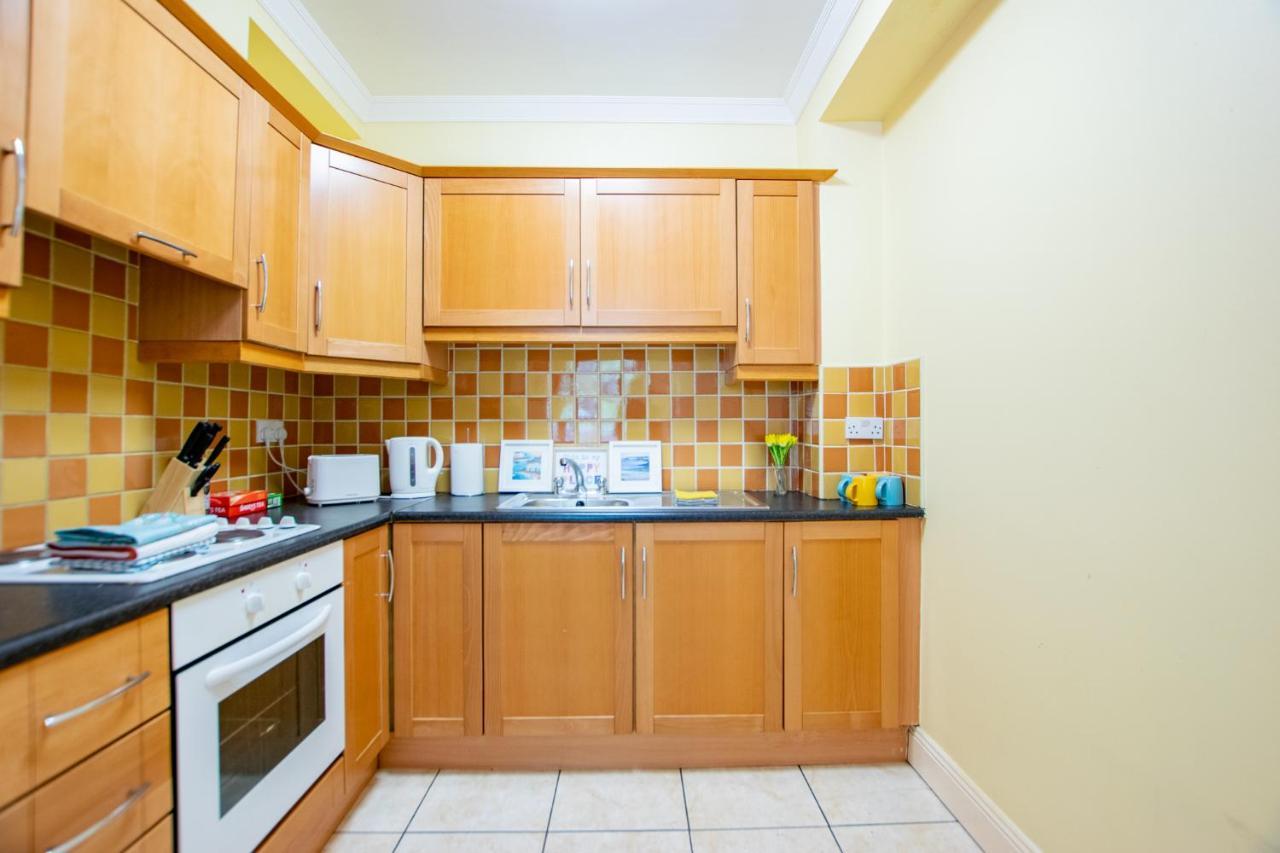 126 - Gort Na Coiribe 4 Bedroom Duplex, By Shortstays Galway Exteriör bild